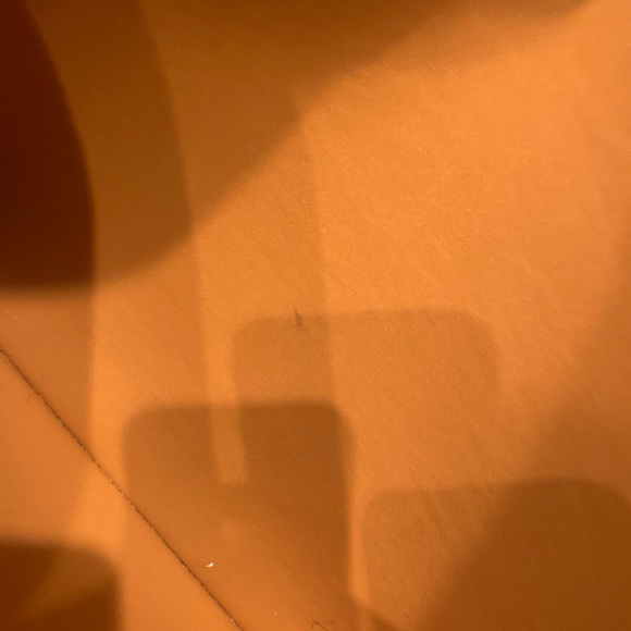 Perry Leather Tote
TORY BURCH - Picture 4 of 5